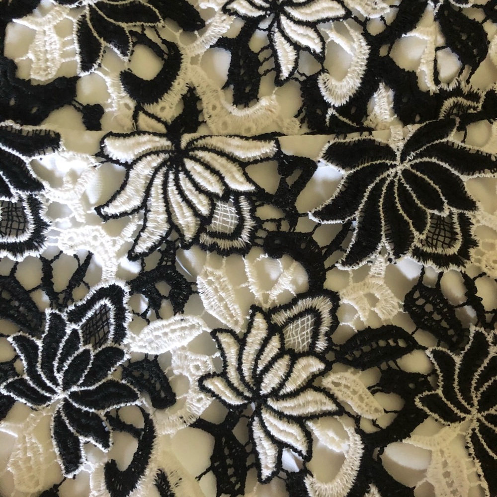 White House Black Market Bustier - Picture 8 of 9